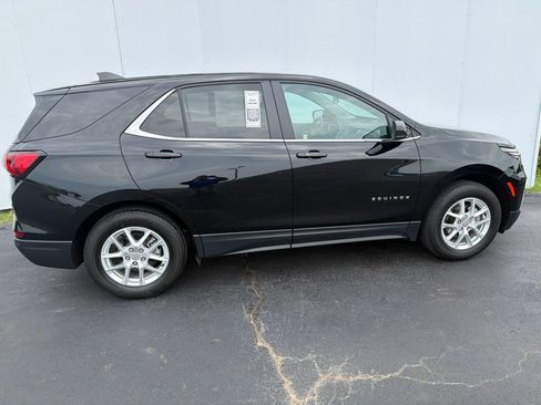 Used 2024 Chevrolet Equinox LT FWD image 3