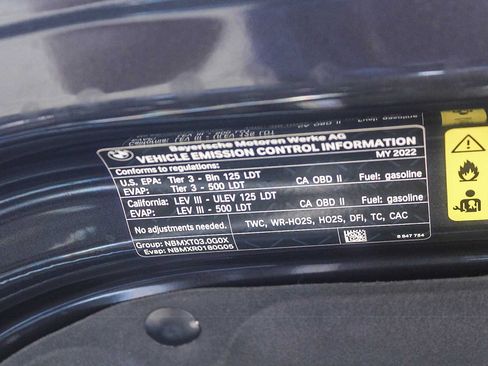 Used 2022 BMW X7 xDrive40i w/ Premium Package AWD/4WD image 28