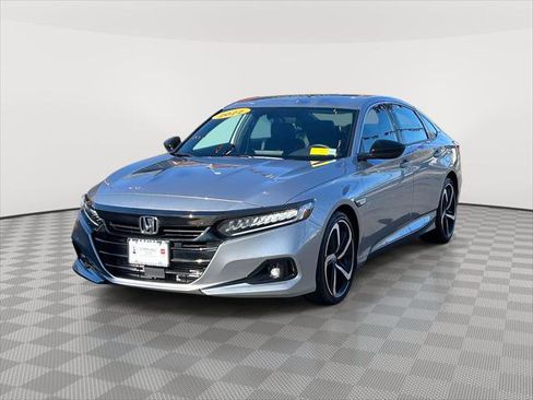 Used 2022 Honda Accord Sport image 3