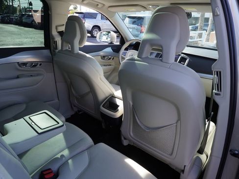 Used 2016 Volvo XC90 T5 Momentum image 10