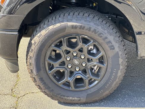 New 2025 Ford F150 XLT w/ Equipment Group 302A MID image 11