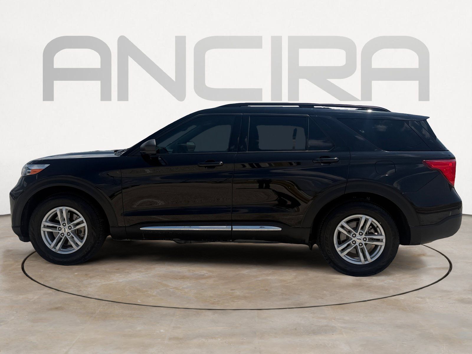Used 2022 Ford Explorer XLT RWD image 7