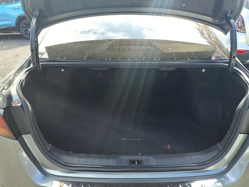 Used 2021 Nissan Altima 2.5 SV w/ SV Premium Package image 9