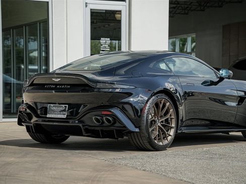 New 2025 Aston Martin V8 Vantage Coupe image 8
