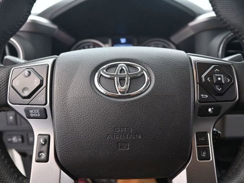Used 2022 Toyota Tacoma SR5 image 11