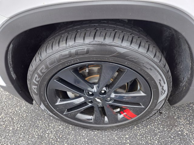 Used 2020 Chevrolet Trax LT w/ Redline Edition FWD image 24