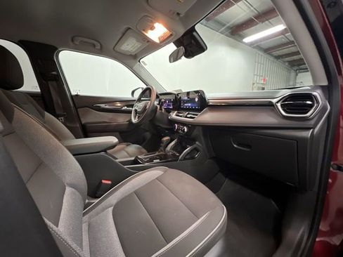 Certified 2025 Chevrolet TrailBlazer LT AWD/4WD image 26
