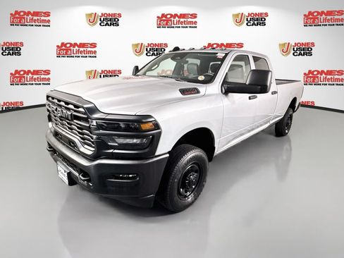 Used 2026 RAM 2500 Tradesman AWD/4WD image 13