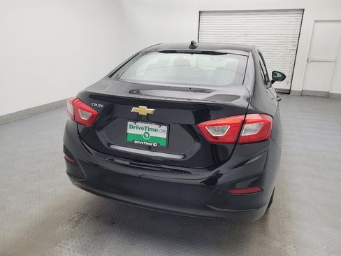 Used 2018 Chevrolet Cruze LS image 7