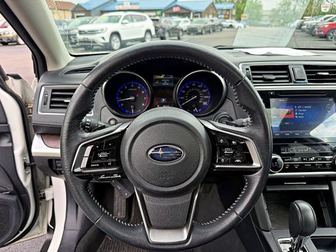 Used 2019 Subaru Outback 3.6R Limited AWD/4WD image 14