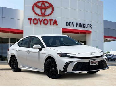 Used 2025 Toyota Camry SE
