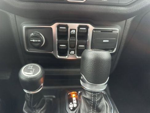 New 2026 Jeep Gladiator Sport AWD/4WD image 26