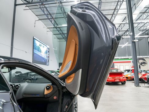 Used 2025 McLaren GTS RWD image 30