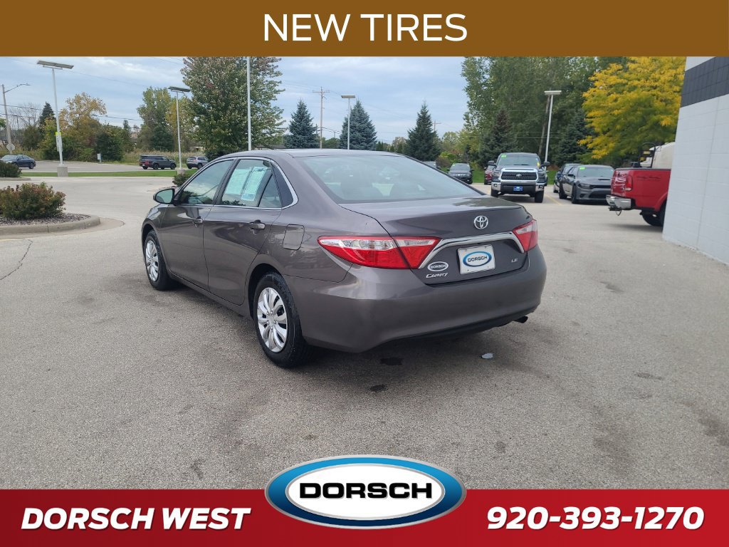 Used 2015 Toyota Camry LE FWD image 3