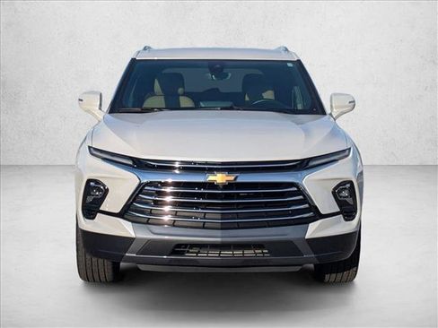 Used 2024 Chevrolet Blazer Premier w/ Driver Confidence II Package image 2
