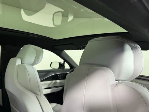 New 2026 Cadillac Lyriq Sport image 28