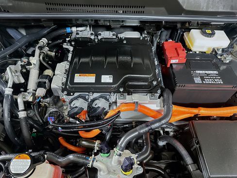 Used 2024 Toyota bZ4X FWD image 36