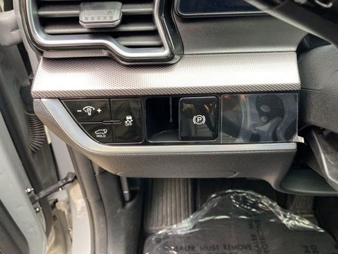Used 2024 Kia Sportage SX image 14