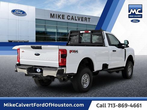 Used 2023 Ford F250 XL w/ 360-Degree Camera Package AWD/4WD image 4