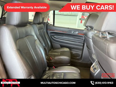 Used 2010 Lincoln MKT AWD image 28