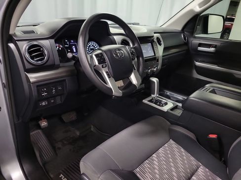 Used 2019 Toyota Tundra SR5 w/ SR5 Upgrade Package AWD/4WD image 19