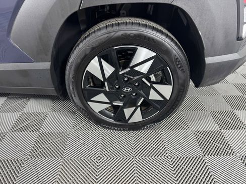 Used 2025 Hyundai Kona SEL image 32