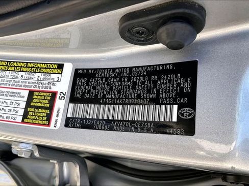Used 2024 Toyota Camry SE image 33