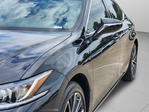 Used 2025 Lexus ES 350 w/ Premium Package FWD image 39