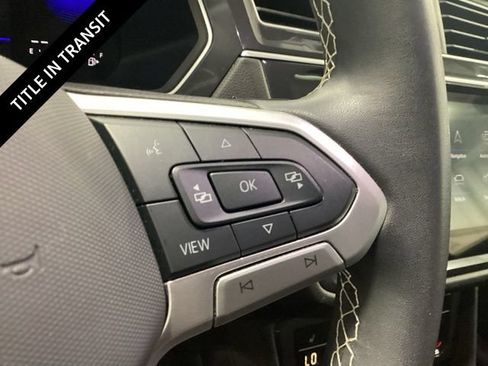 Used 2024 Volkswagen Tiguan SE AWD/4WD image 21