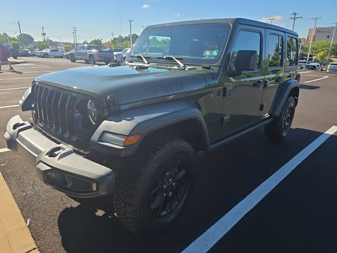Used 2020 Jeep Wrangler Unlimited Sport AWD/4WD image 3