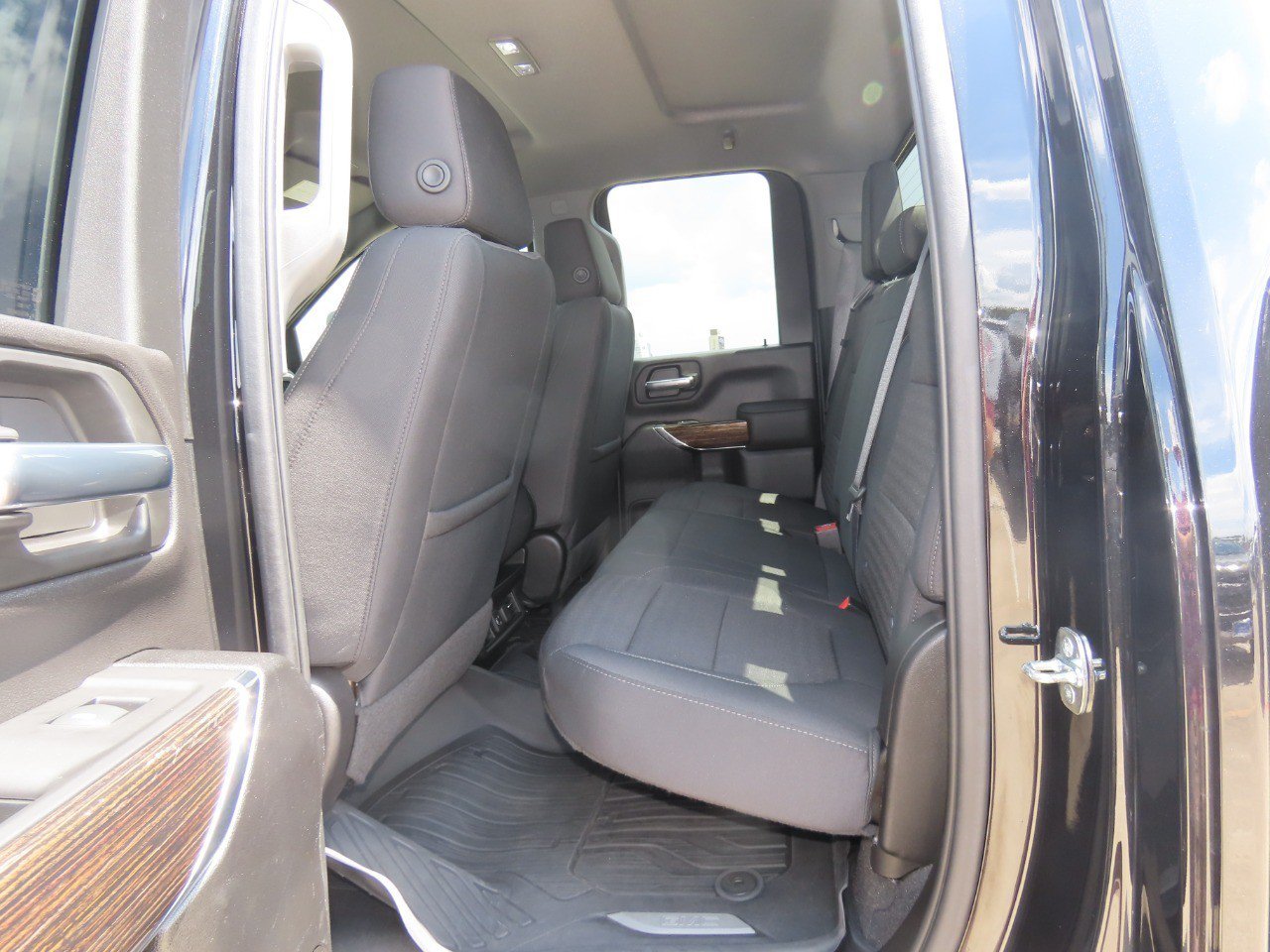Used 2022 GMC Sierra 2500 SLE w/ SLE Value Package; AWD/4WD image 20