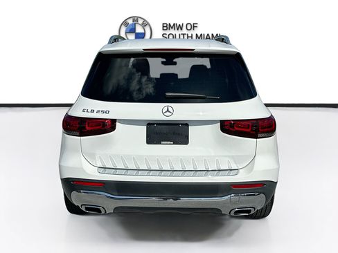 Used 2021 Mercedes-Benz GLB 250 image 6