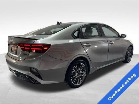 Used 2023 Kia Forte GT-Line w/ GT-Line Premium Package image 5