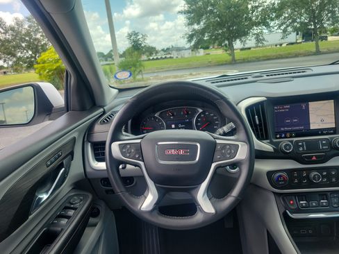 Used 2019 GMC Terrain SLT w/ Preferred Package FWD image 23
