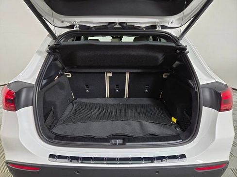 Certified 2025 Mercedes-Benz GLA 250 4MATIC image 10