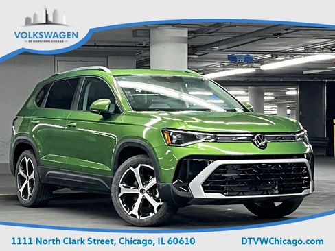 New 2026 Volkswagen Taos SEL image 2