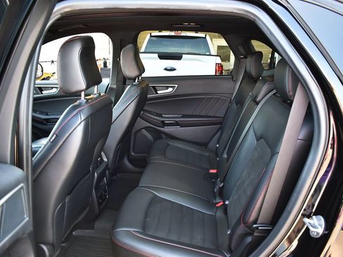 Used 2024 Ford Edge ST-Line AWD/4WD image 6