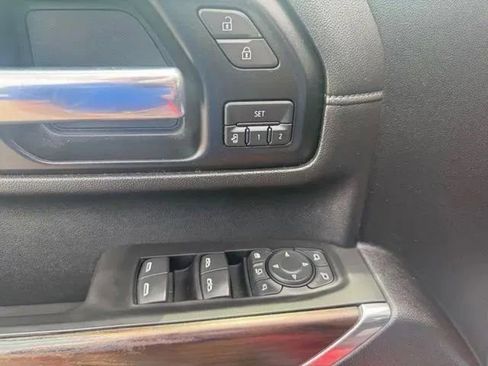 Used 2020 GMC Sierra 2500 SLT w/ SLT Convenience Package AWD/4WD image 12
