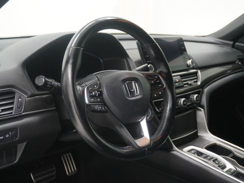 Used 2021 Honda Accord Sport image 10