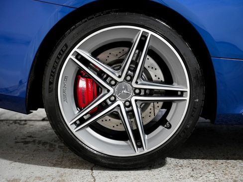 Used 2019 Mercedes-Benz C 63 AMG S w/ Multimedia Package image 38