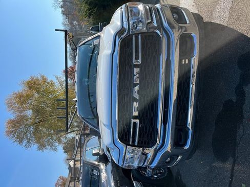 New 2024 RAM 2500 Tradesman w/ Chrome Appearance Group image 5