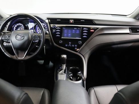 Used 2019 Toyota Camry SE image 15