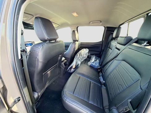 New 2025 Ford Ranger Lariat w/ FX4 Off-Road Package image 9