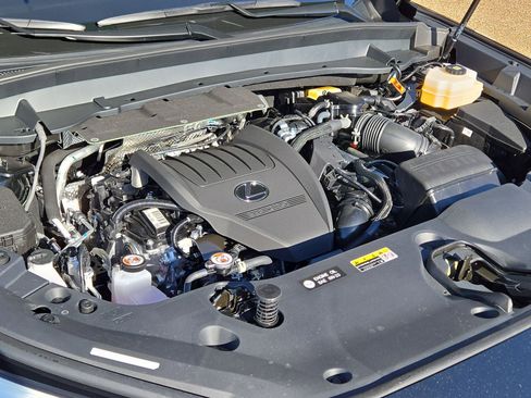New 2026 Lexus TX 500h AWD image 10