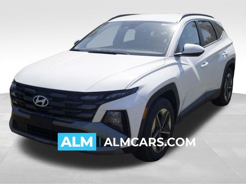 Certified 2025 Hyundai Tucson SEL FWD image 1