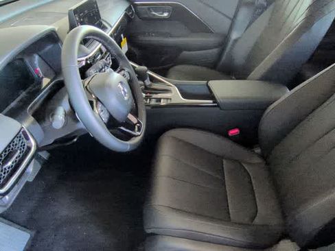Certified 2025 Acura ADX FWD image 17