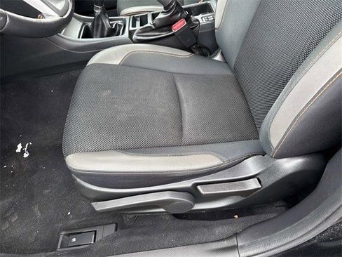 Used 2016 Subaru Crosstrek 2.0i Premium image 15