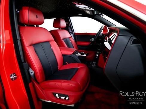 Certified 2024 Rolls-Royce Phantom Extended Wheelbase w/ The Phantom Package image 37