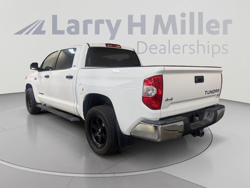 Used 2019 Toyota Tundra SR5 w/ SR5 Upgrade Package AWD/4WD image 3