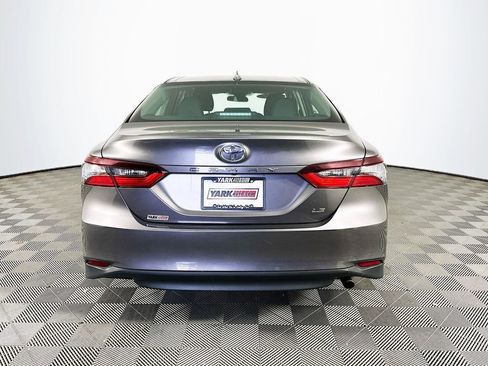 Used 2024 Toyota Camry LE image 9